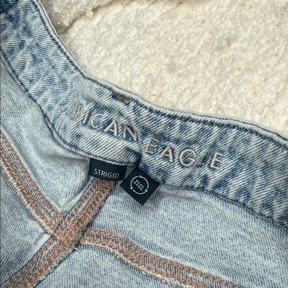 American Eagle Distressed Light Blue Denim Shorts - Picture 6 of 8